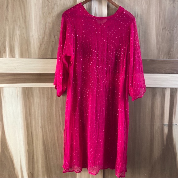 Hot Pink Fuchsia Sheer V-neck Tunic Kurti with Gold Dots - Picture 3 of 6